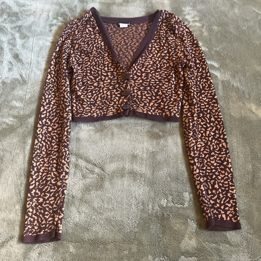 Y2K Cropped Leopard Button-Up Cardigan